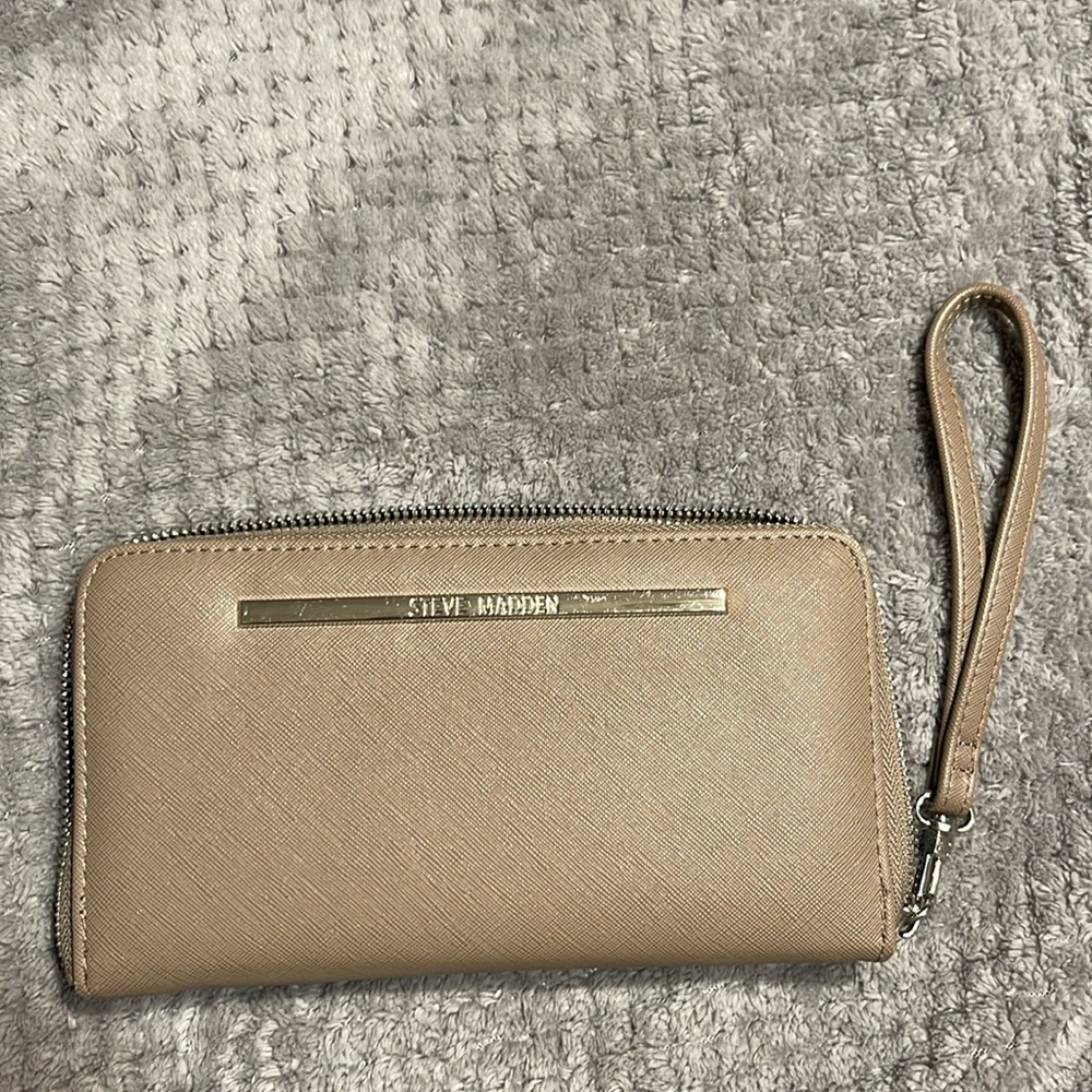 Steven Madden Beige Handbag